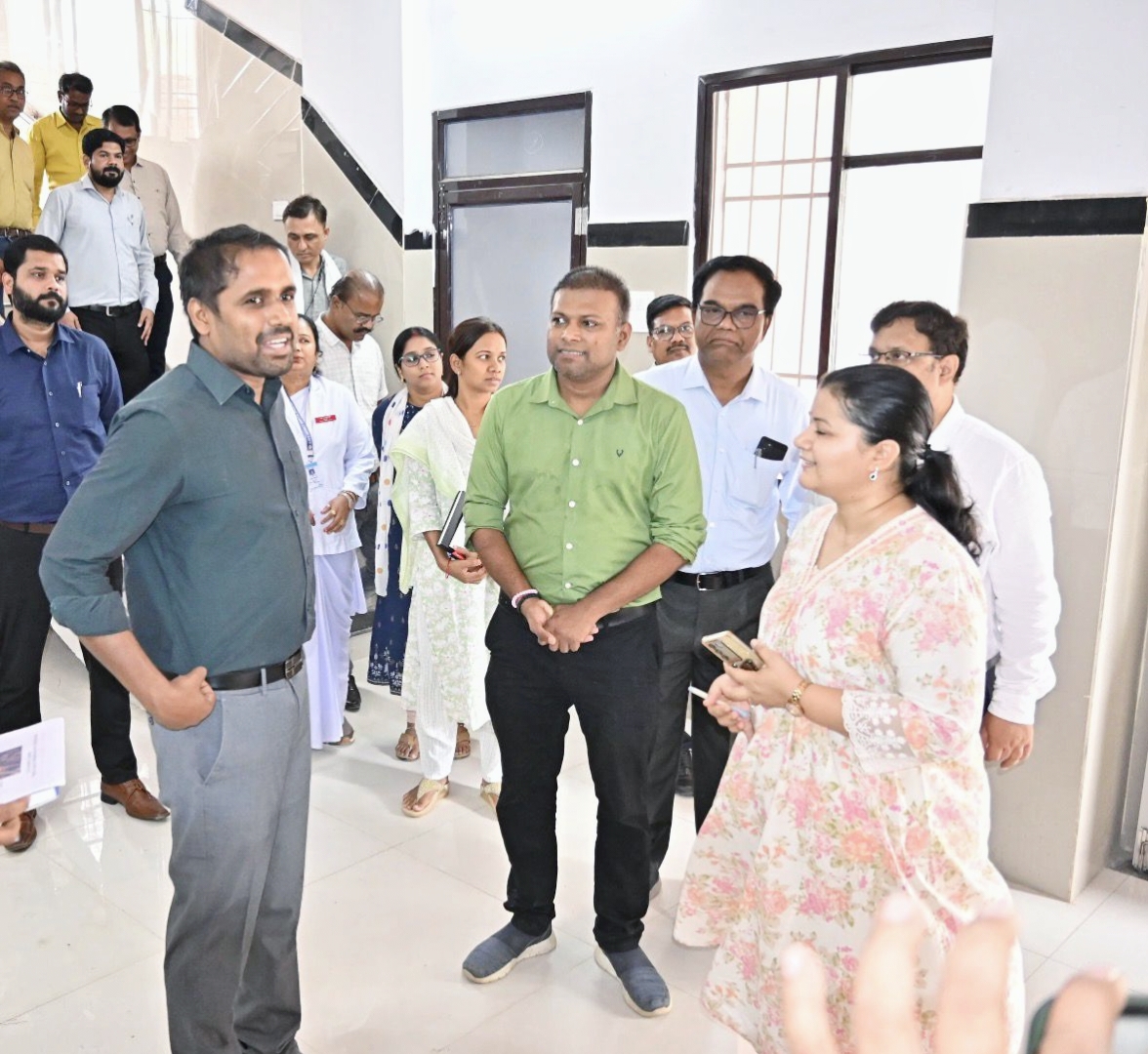 Collector Abinash Mishra at Dhamtari District Hospital