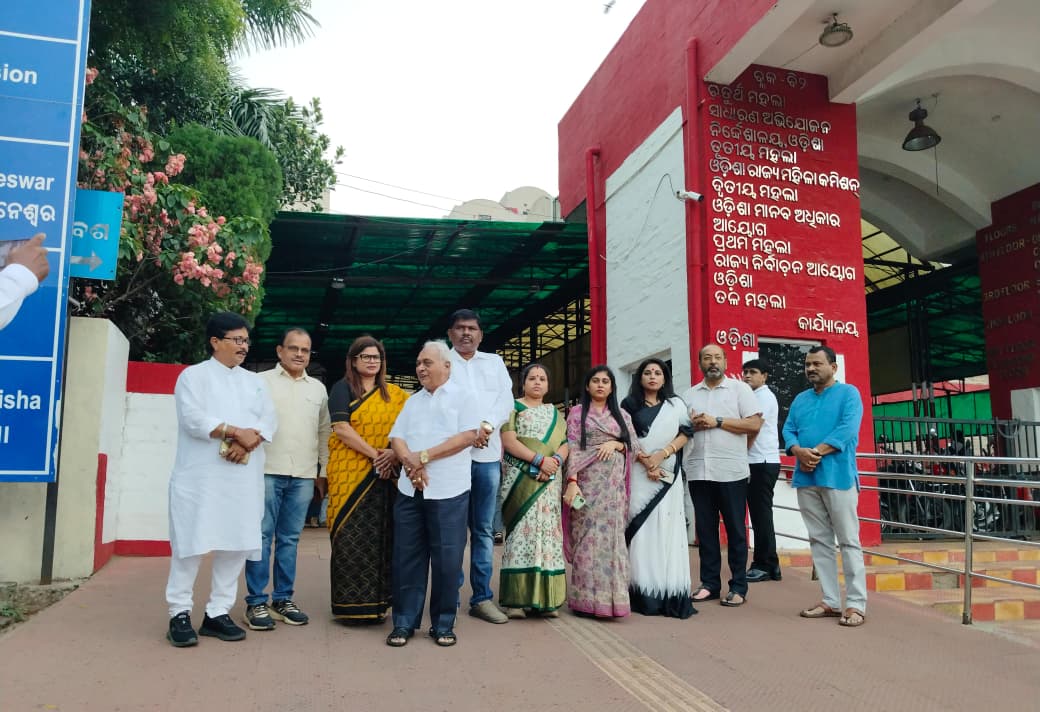 ପୋଲିସ ଅଧିକାରୀଙ୍କ ନିର୍ଯାତନା ଫଳରେ ସୁଶାନ୍ତଙ୍କ ମୃତ୍ୟୁ ଘଟିଛି, ସେମାନଙ୍କ ବିରୋଧରେ କାହିଁକି ବର୍ତ୍ତମାନ ସୁଦ୍ଧା ମାମଲା ରୁଜୁ ହୋଉନାହିଁ ବୋଲି ବିଜେଡି ଅଭିଯୋଗ କରିଛି ।