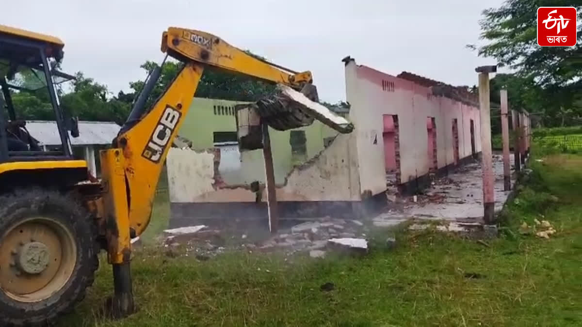 Eviction drive on the encroached land at three locations in Lakhimpur