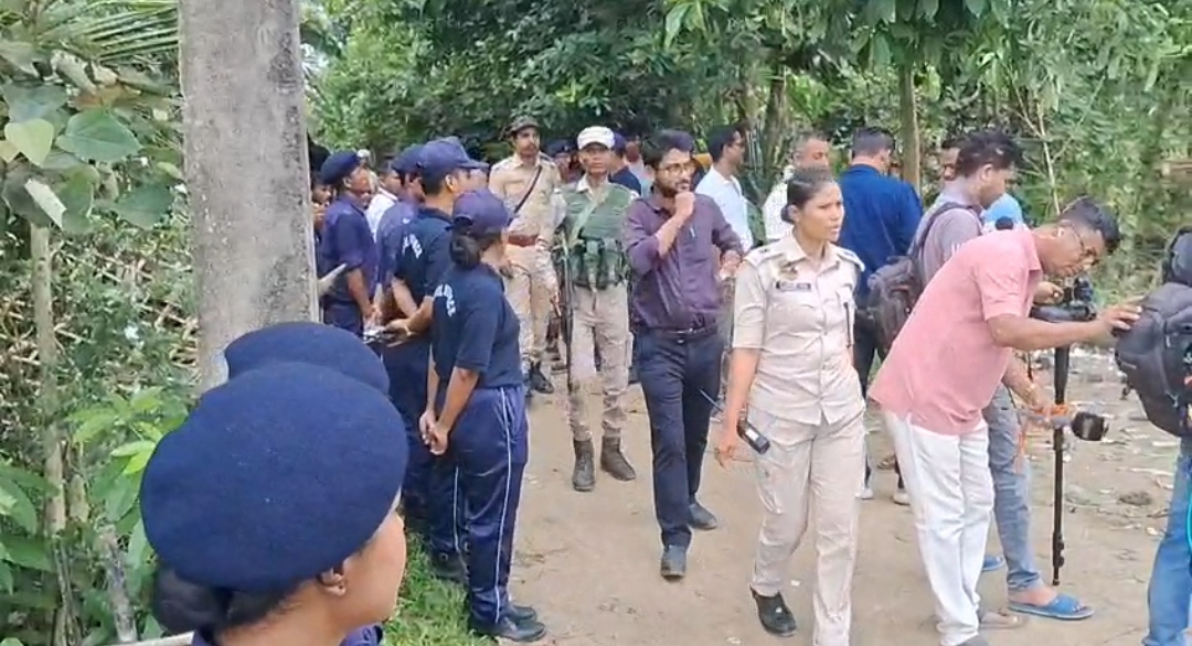 Eviction drive on the encroached land at three locations in Lakhimpur