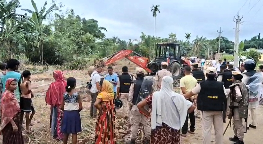 Eviction drive on the encroached land at three locations in Lakhimpur