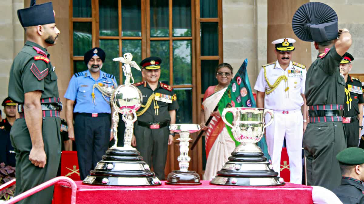 FILE PIC