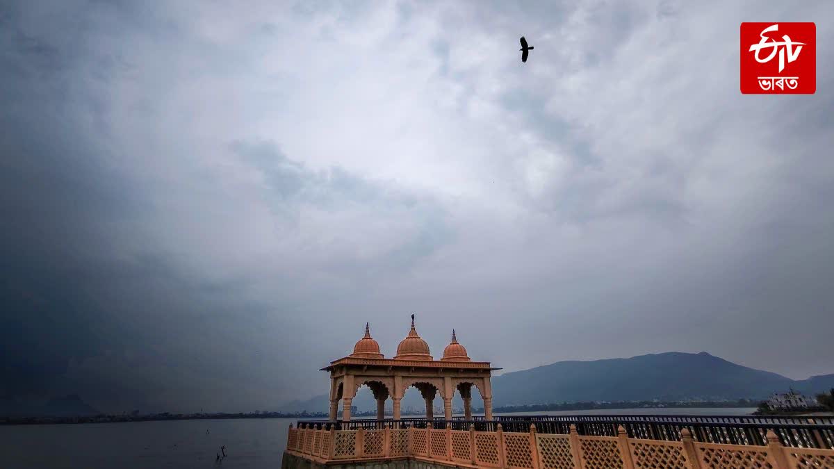 IMD WARNS OF EXTREMELY HEAVY RAIN