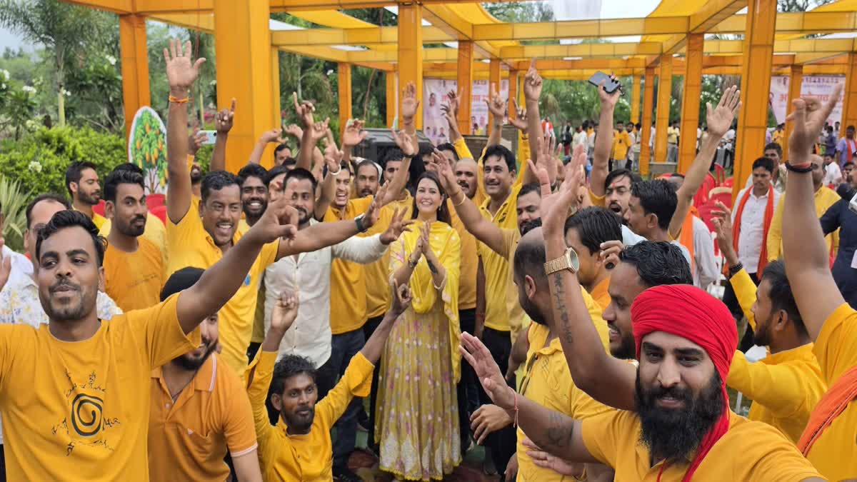 Pandariya BJYM Mango Festival