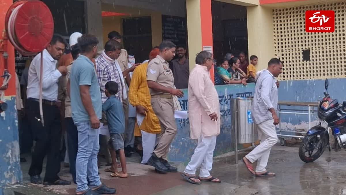 पुलिस ने आरोपियों को कोर्ट में पेश कर जेल भेजा.
