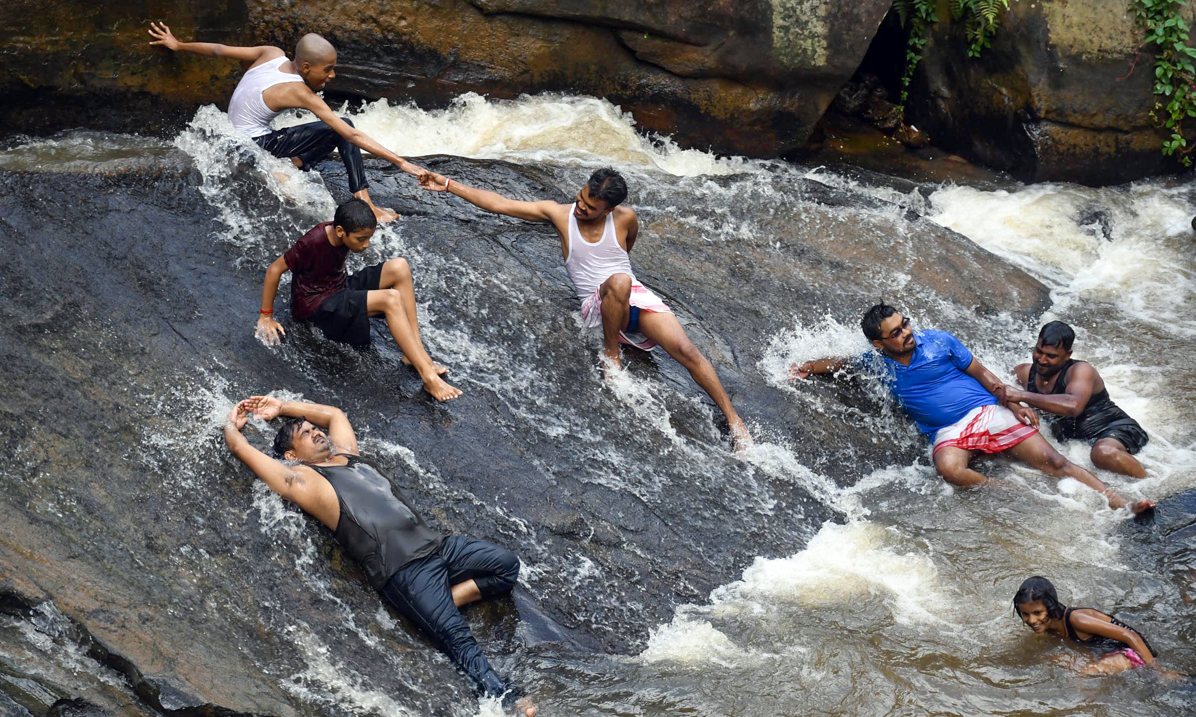 IMD WARNS OF EXTREMELY HEAVY RAIN