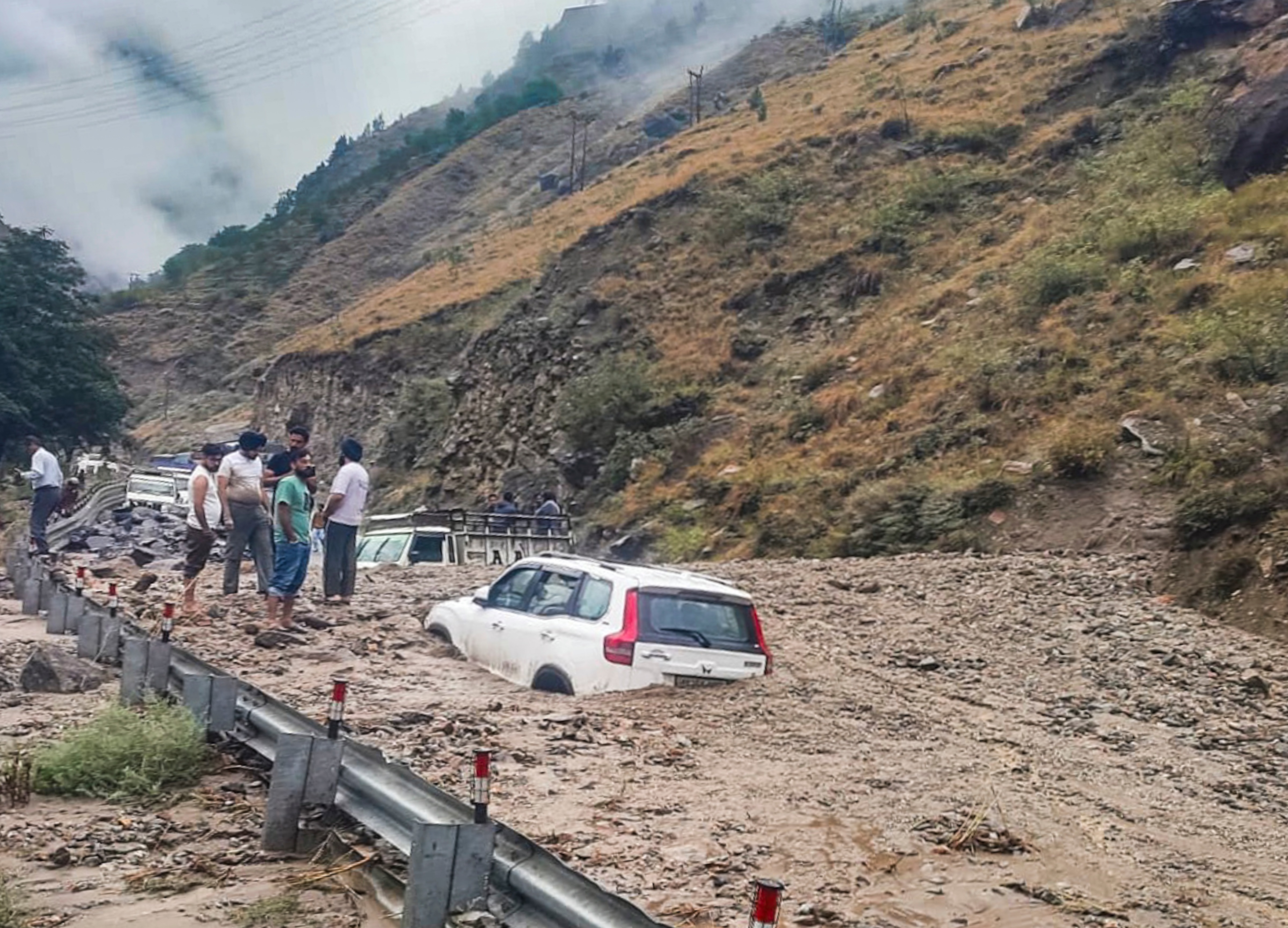 IMD WARNS OF EXTREMELY HEAVY RAIN