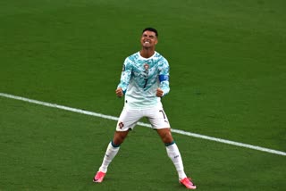 Ronaldo makes history wears No 21 jersey in emotional tribute
