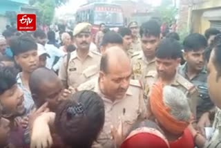 मौत से नाराज ग्रामीणों ने सड़क किया जाम.