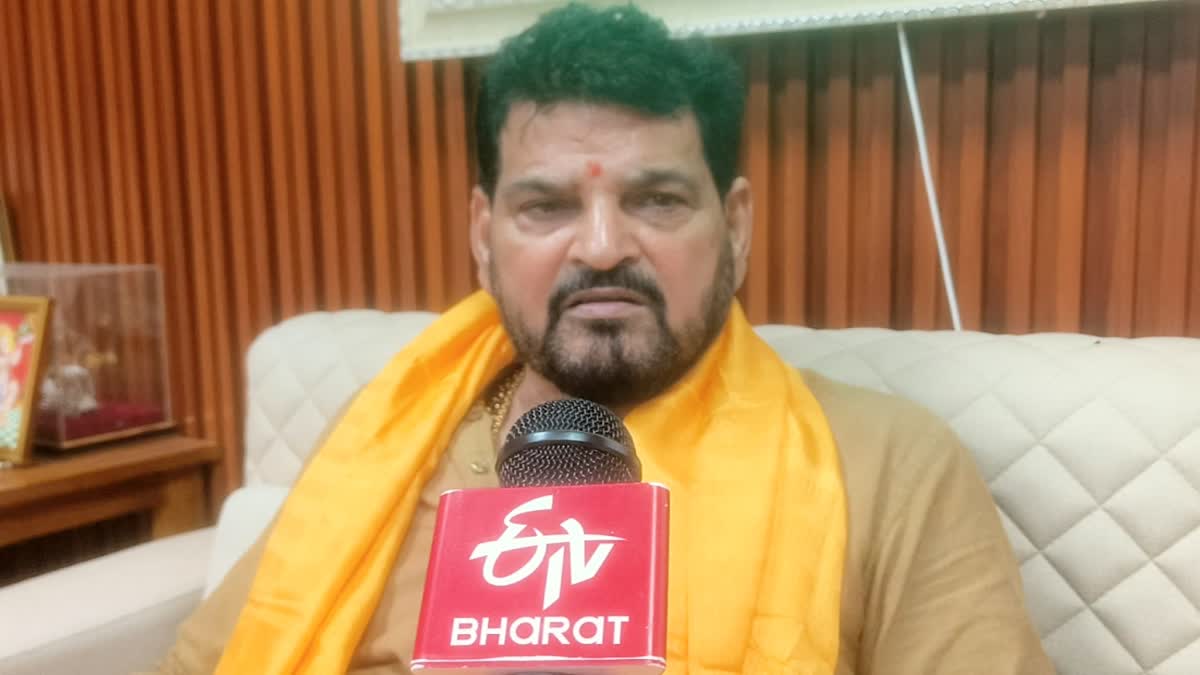 पूर्व सांसद बृजभूषण शरण सिंह