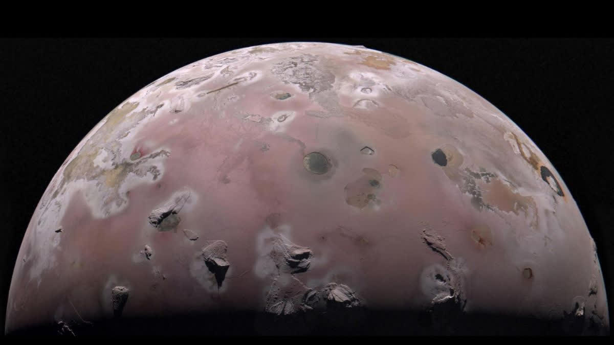NASA's Juno Probe Detects Subsurface Heating On Jupiter's Volcanic Moon Io
