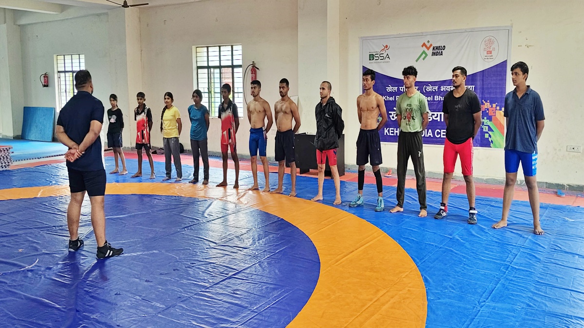 Gaya Priest Sandeep Pathak Wrestles His Way To International Glory, Wins 200 Medals But Waits For Govt Job
