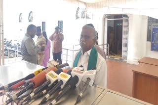 தமிழ்நாடு அனைத்து விவசாயிகள் சங்கங்களின் ஒருங்கிணைப்புக் குழு தலைவர் பி.ஆர். பாண்டியன்