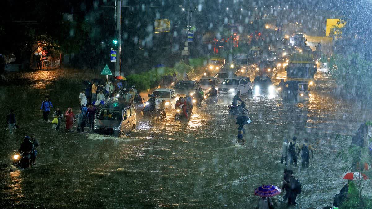 मध्य प्रदेश में हुई औसत से ज्यादा बारिश, अभी 1 महीना बाकी, 8 जिलों में ऑरेंज  अलर्ट