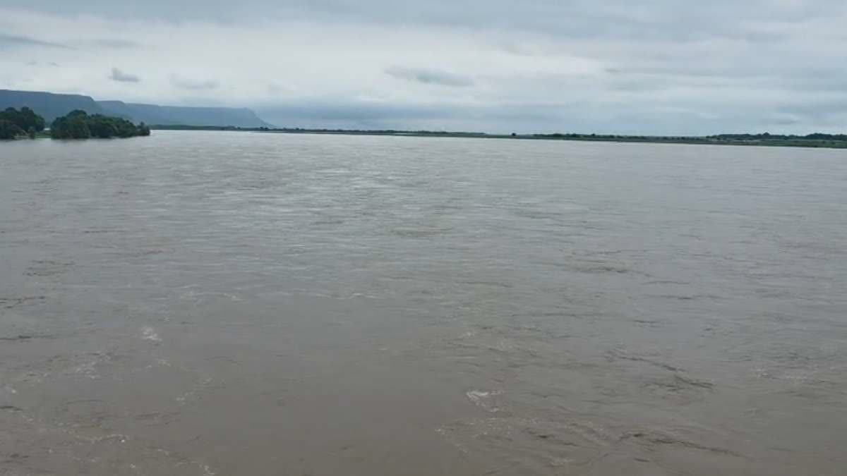 alert-in-flood-affected-areas-garhwa-after-son-river-water-level-increase