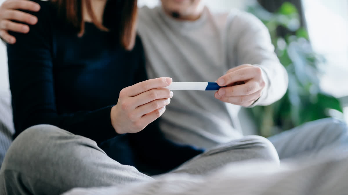 According to a study, high levels of vitamin B12 in both parents are associated with a lower risk of birth defects.