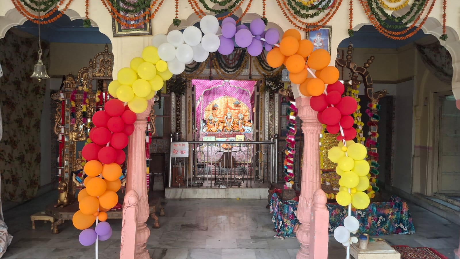 जन्माष्टमी के लिए मंदिर में किए गए इंतजाम
