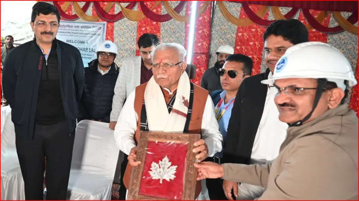 منوہر لال کھٹر نے سندھ آبی معادہ کی معطلی کے بعد جموں و کشمیر میں ہائیڈرو پروجیکٹس کا جائزہ لیا