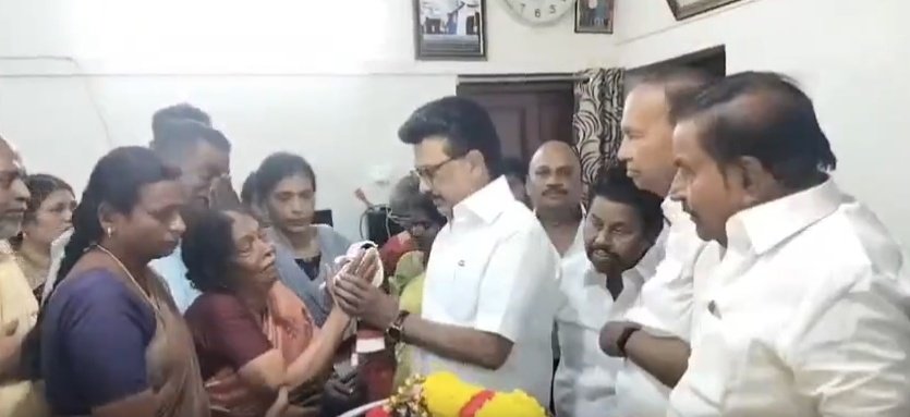 முதலமைச்சர் ஸ்டாலின் நேரில் அஞ்சலி