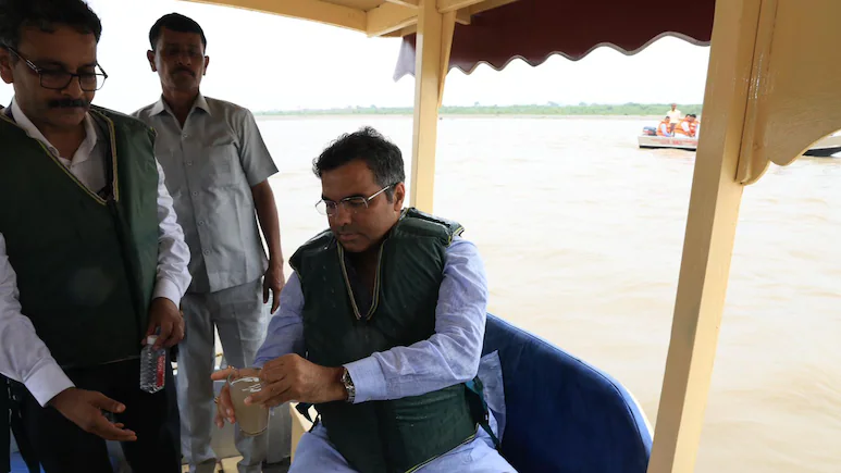 दिल्ली में जिस इलाके में भी गंदे पानी की सप्लाई की शिकायत मिलती है उसको जल बोर्ड के संबंधित इलाके के जोनल ऑफिस के द्वारा दूर किया जाता है- जल मंत्री प्रवेश वर्मा