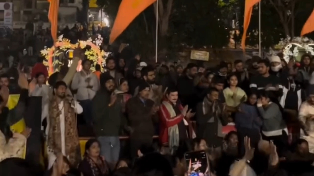 GEN Z LOVES BHAJAN CLUBBING