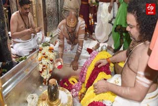 महाशिवरात्रि पर बाबा विश्वनाथ मंदिर में खास तैयारी.