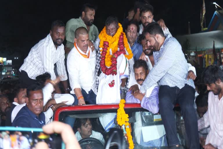 कवासी लखमा जेल से हुए रिहा, न्यायपालिका और अरूण साव को दिया धन्यवाद, कहा-बस्तर की लड़ाई रहेगी जारी