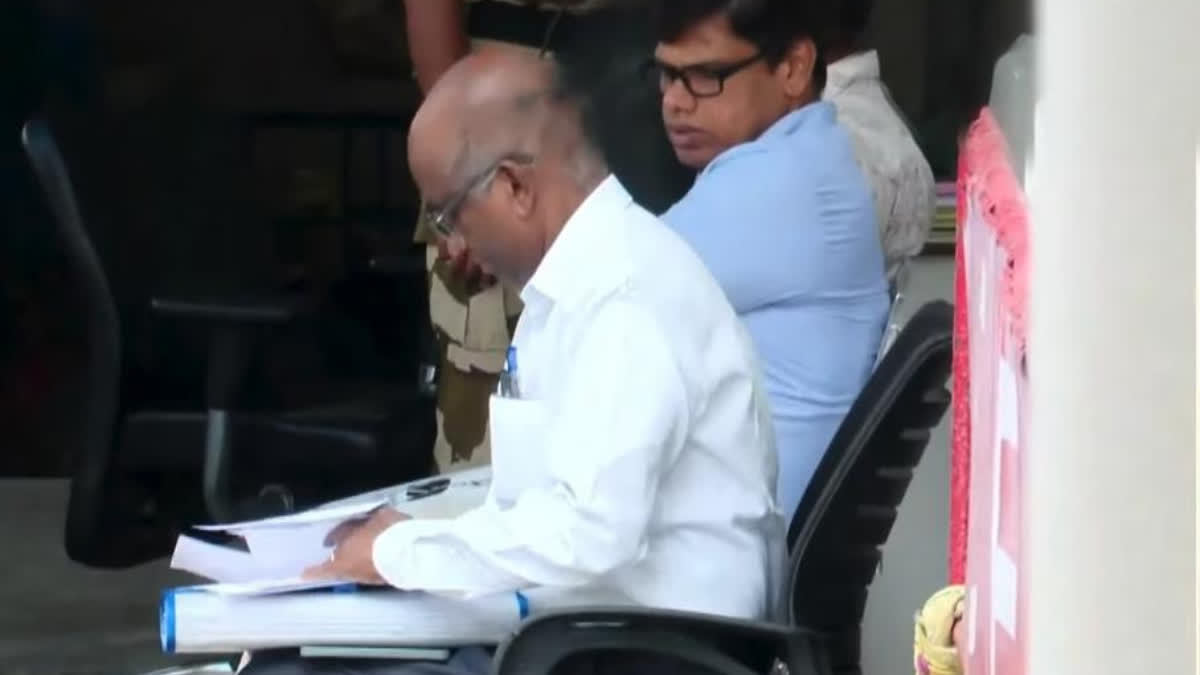 എൻ വാസു ഇഡി ചോദ്യം ചെയ്യൽ ശബരിമല സ്വർണ കവർച്ച കേസ് ദേവസ്വം മുൻ പ്രസിഡൻ്റ് വാസു ഉണ്ണികൃഷ്ണൻ പോറ്റി സ്വർണ കേസ്