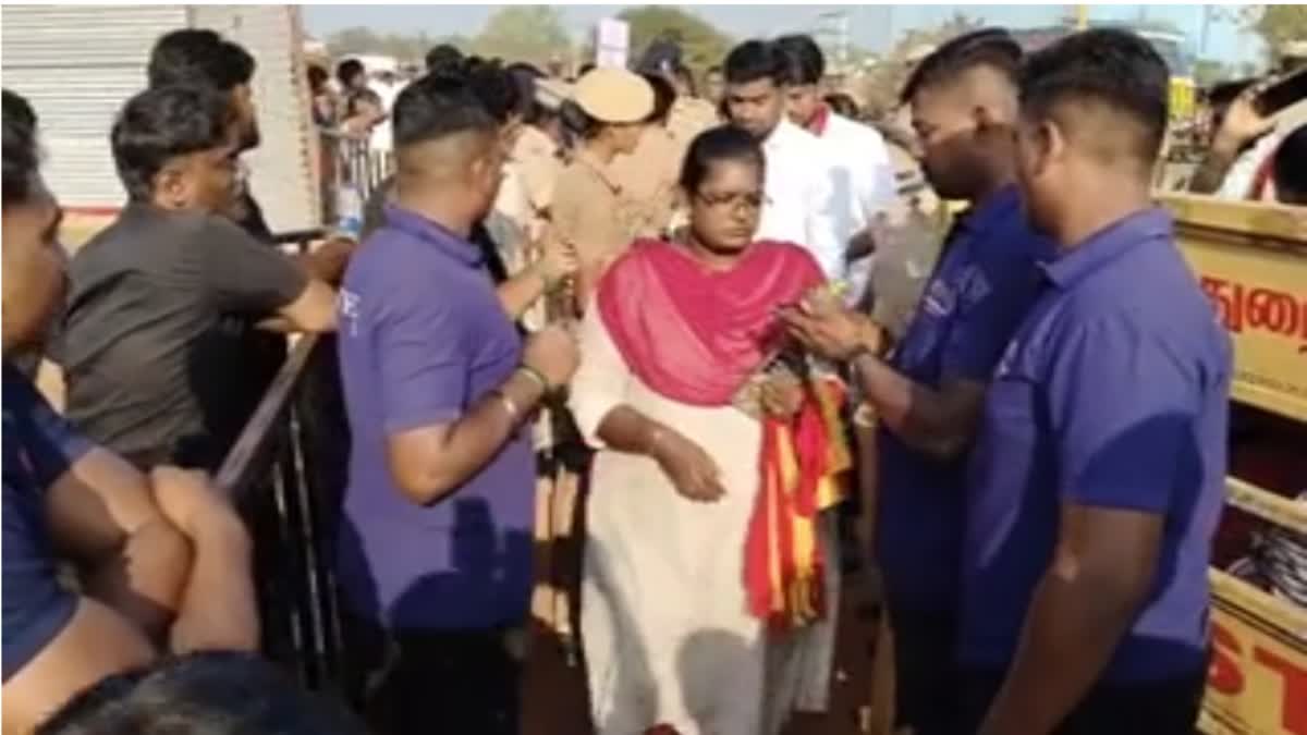 த.வெ.க. நிர்வாகிகள்