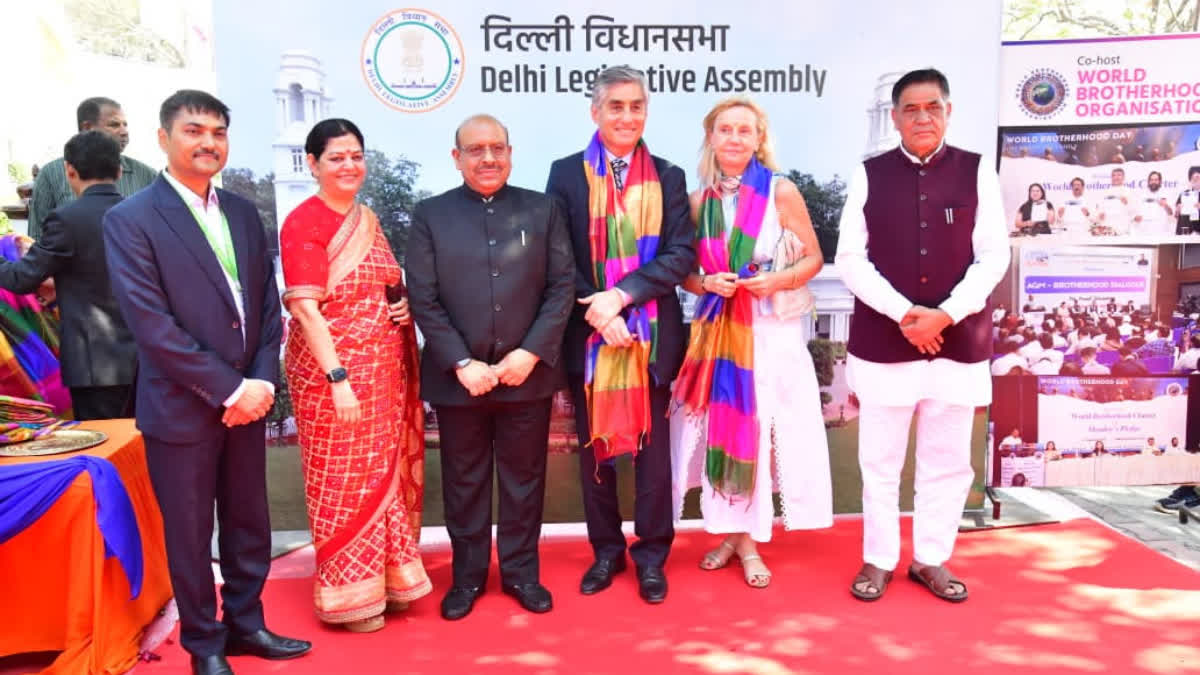 Diplomats at Delhi Assembly Holi Milan