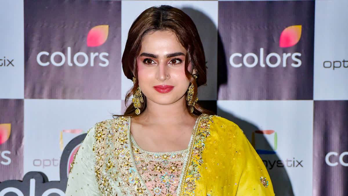 Actress ayesha-khan-talks-about-replaced-from-a-song-for-being-fat-reveals-receiving-rape-threats-daily