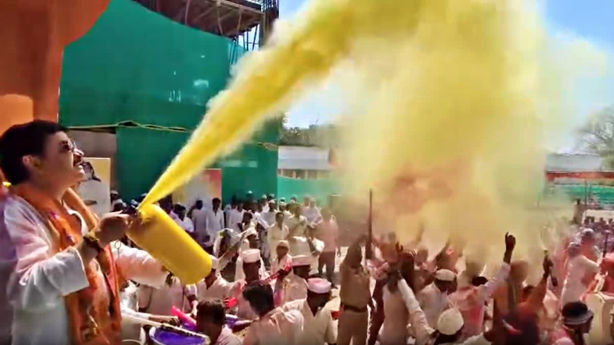 Indore central jail barsana holi