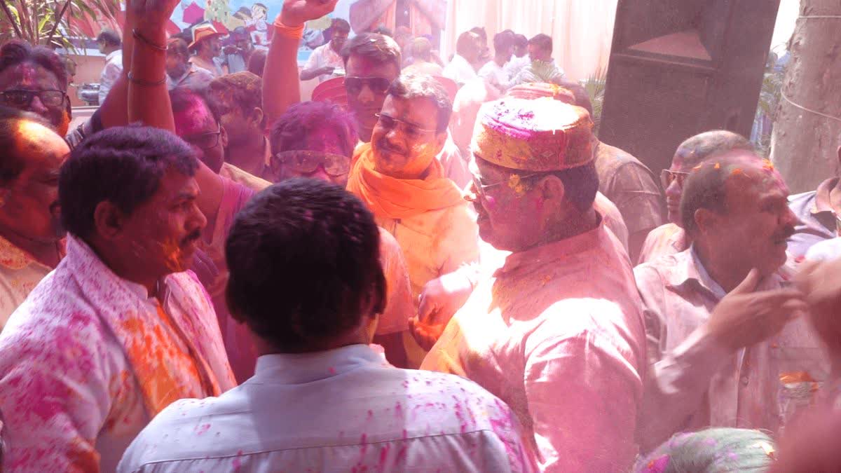 Holi Milan in Durg