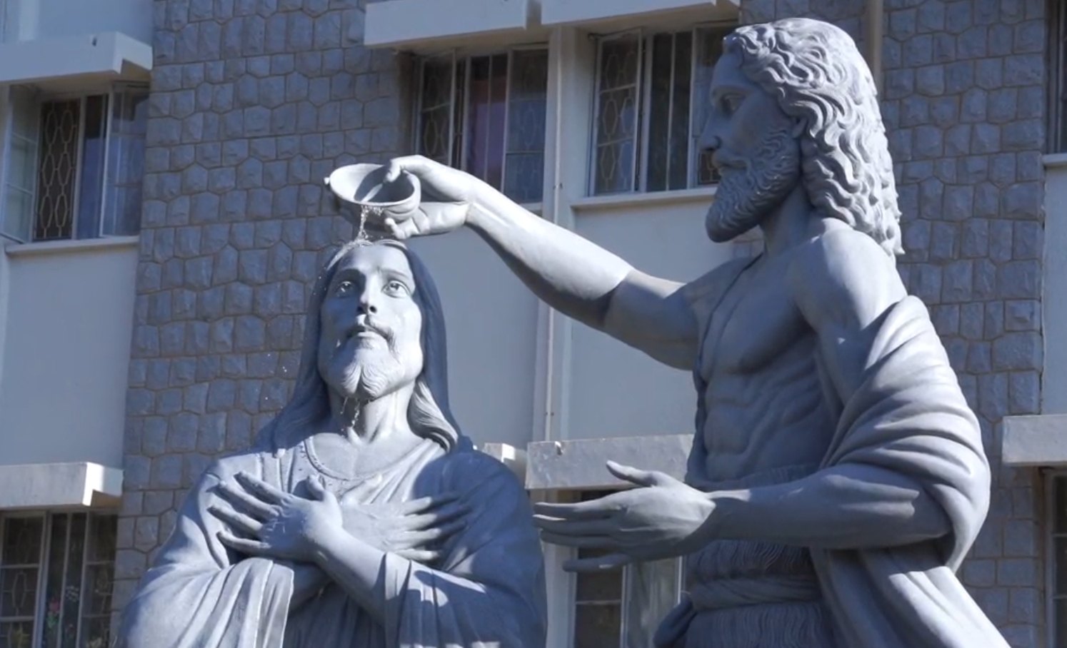 പാലക്കാട്  മഹേഷ് കെ നാരായണൻ  ശിൽപ്പ കല  ശിൽപ്പ നിർമാണം