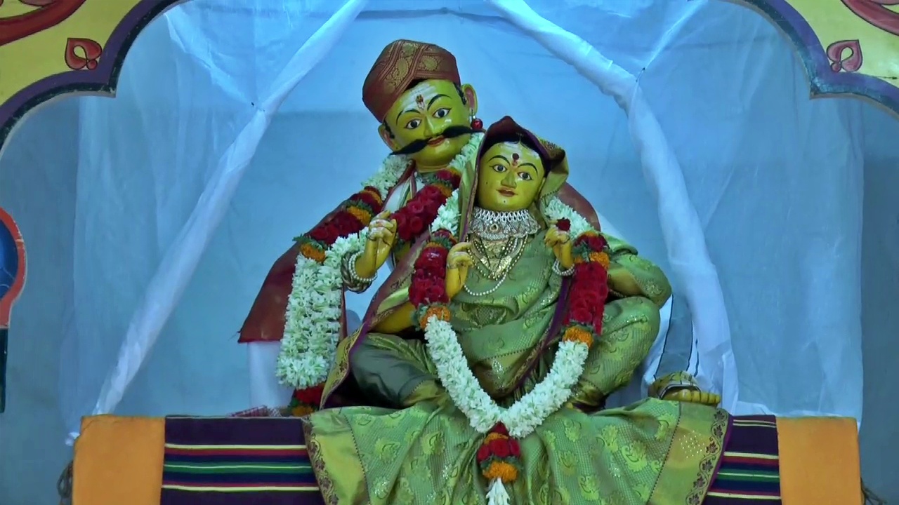 Unique holi competition