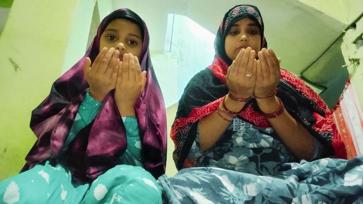 Gaya Mozaffar stranded in Qatar