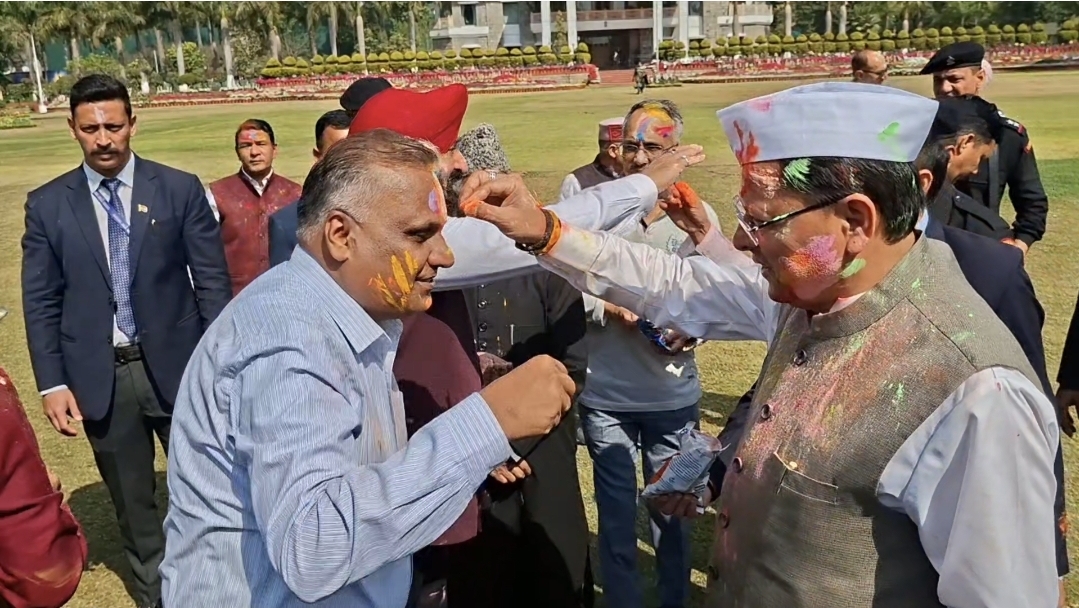 Holi Milan function at Lok Bhavan