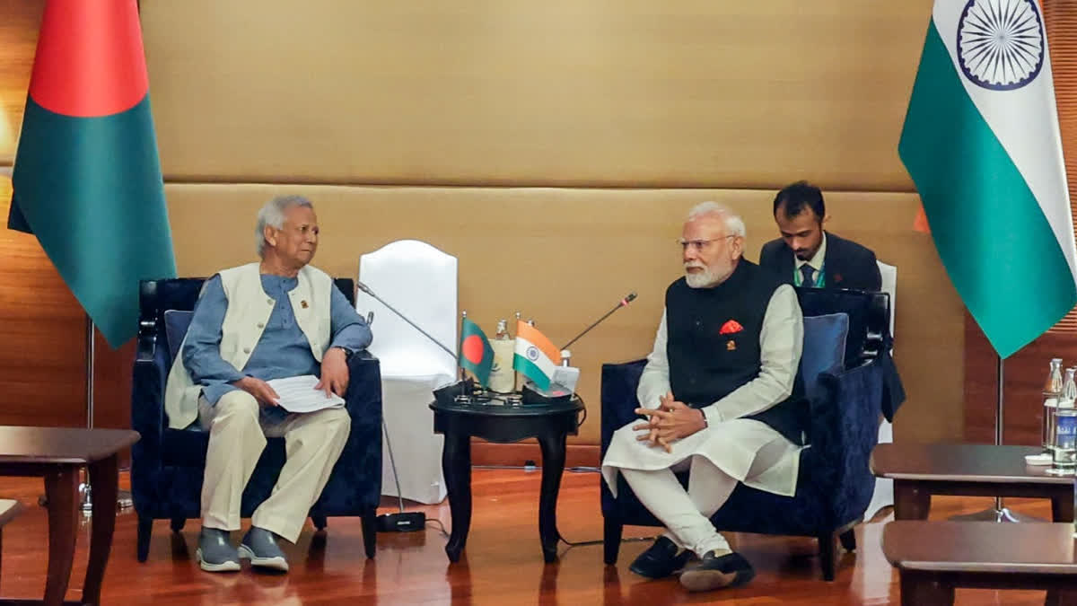 OPINION: ଡ୍ରାଗନ୍ ସହ ବନ୍ଧୁତା ପାଇଁ ଭାରତ ଉପରେ ଖପ୍ପା! ଚୀନର ମାୟାଜାଲରେ ପଡ଼ିଛନ୍ତି କି ମହମ୍ମଦ ୟୁନୁସ? PM Narendra Modi with Bangladesh Chief Adviser Muhammad Yunus on BIMSTEC Summit