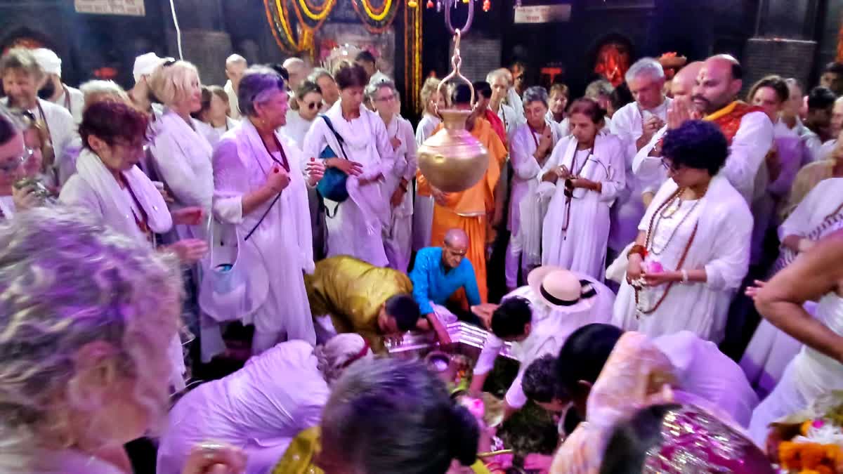 PINDDAN BY FOREIGNERS IN GAYA