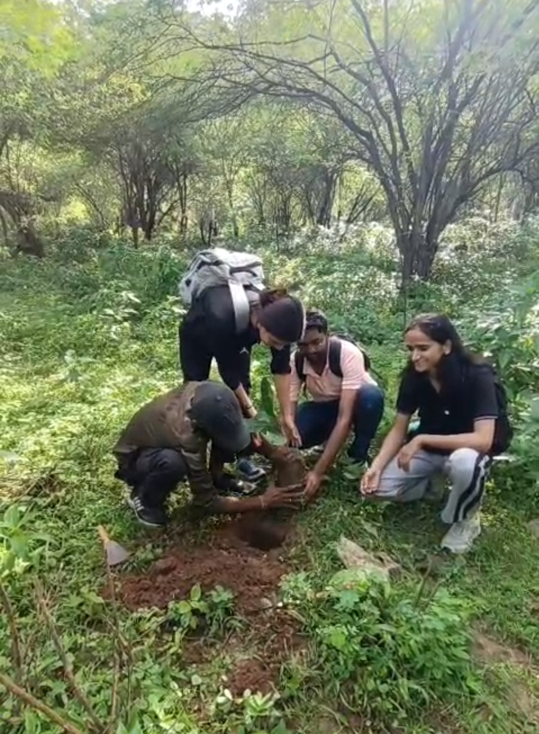 She Steps Out When Others Step Back: Alwar's Jyoti Saini Rescues 800 Snakes, 500 Dogs, Leads Wildlife Protection Effort