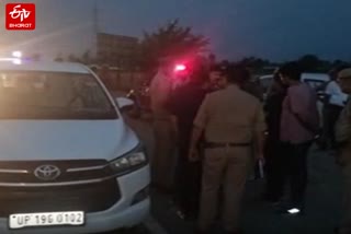 लूटपाट की सूचना पर पहुंची पुलिस.