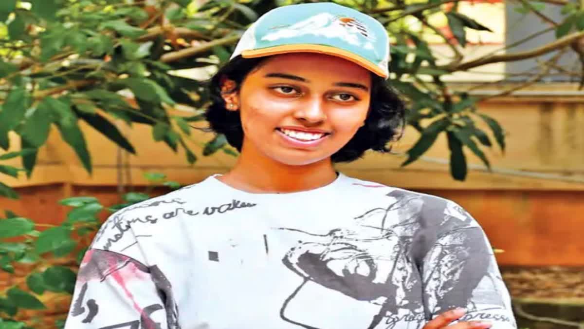 16 Years old Girl Climbed Everest
