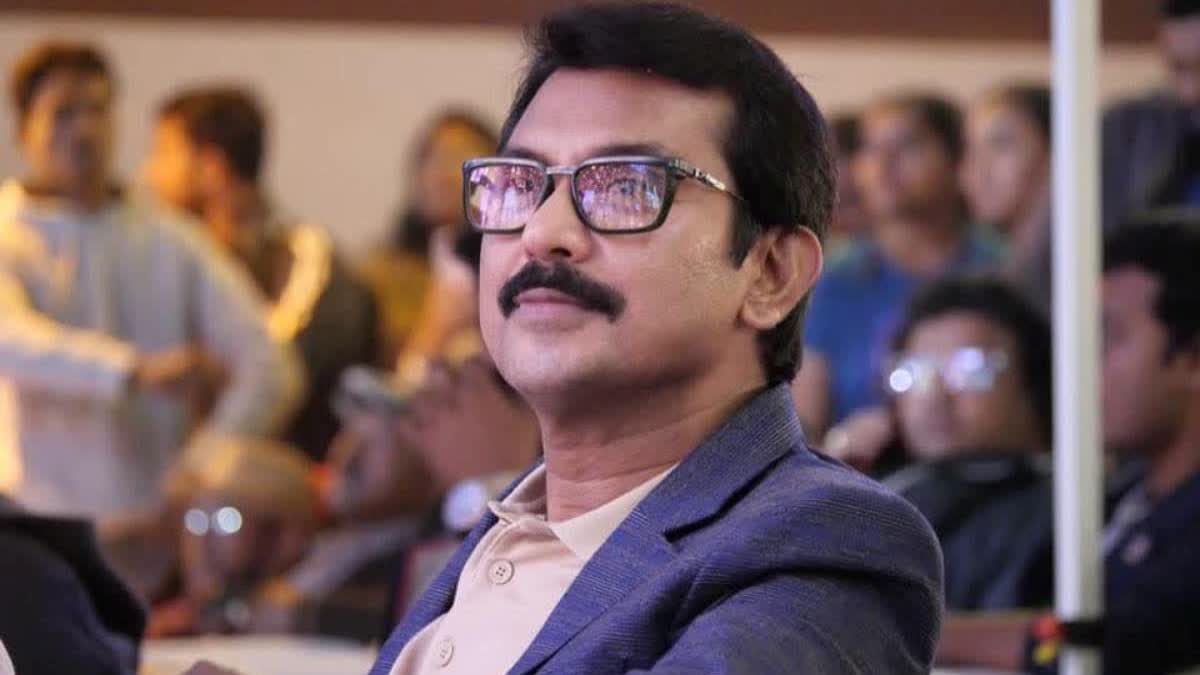 গ্রেফতার স্বরূপ বিশ্বাস, নিয়ে যাওয়া হল লালবাজারে
