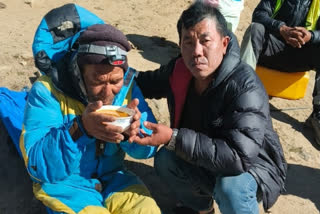 Nepal Sherpa Guides' Incredible Return From Everest Slopes