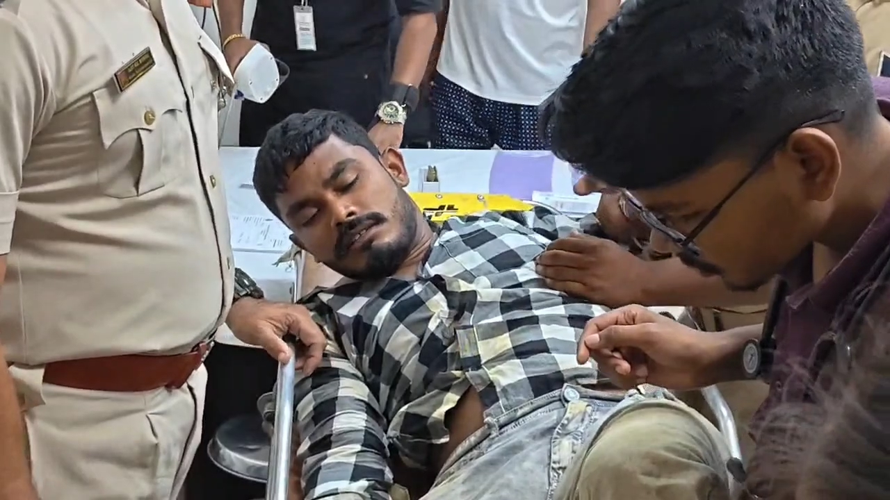 Criminal injured in encounter