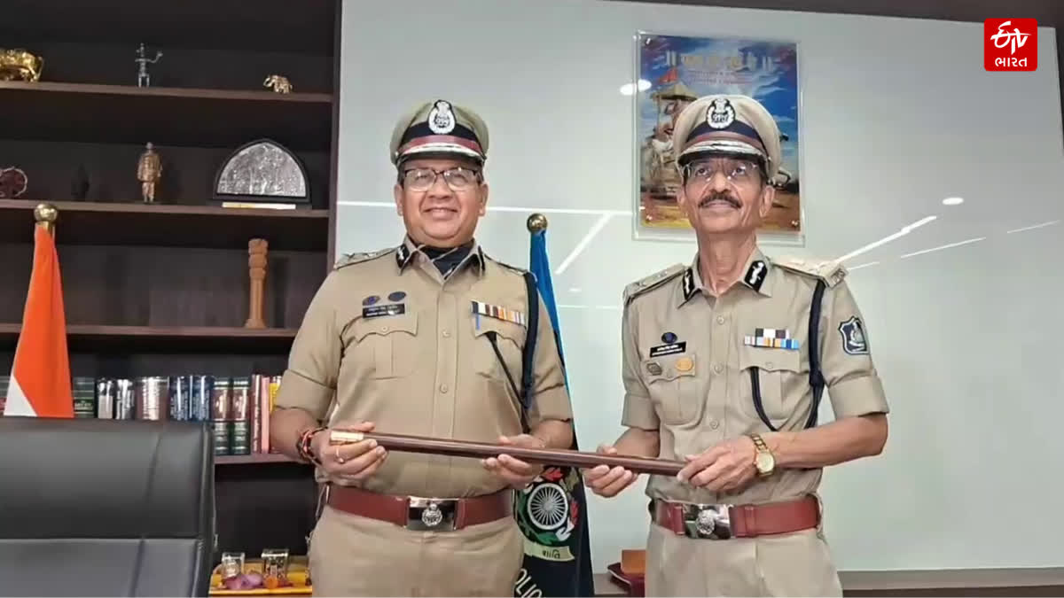 અનુપમસિંહ ગેહલોતે સંભાળ્યો ચાર્જ