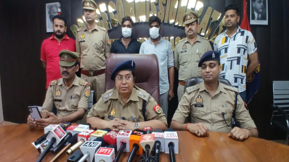 नोएडा पुलिस की कार्रवाई