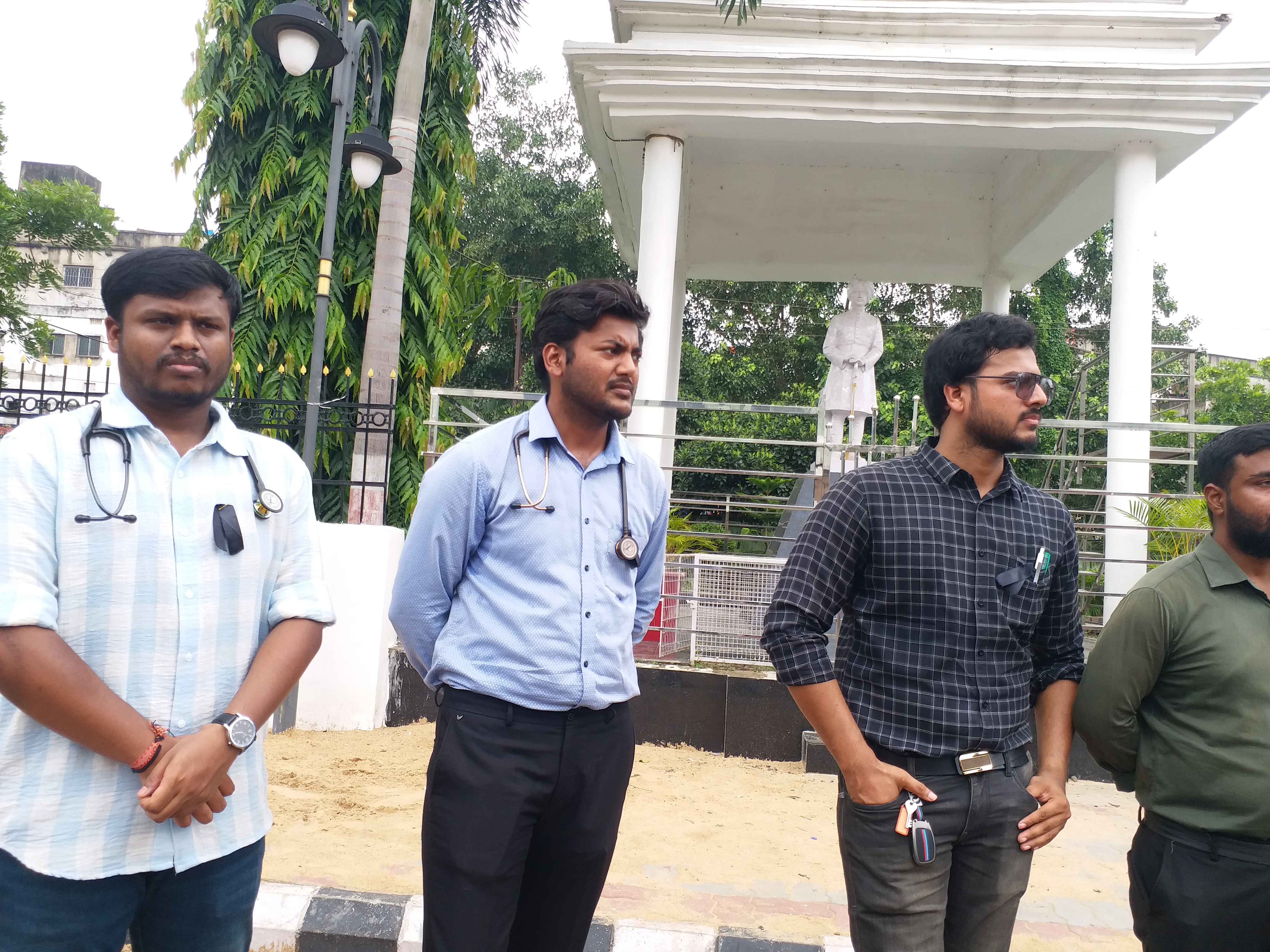 Doctor protest SCB