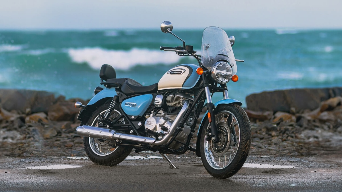 two-wheeler-sales-july-2025-bajaj-auto-sales-fell-tvs-and-royal-enfield-sales-increased-significantly