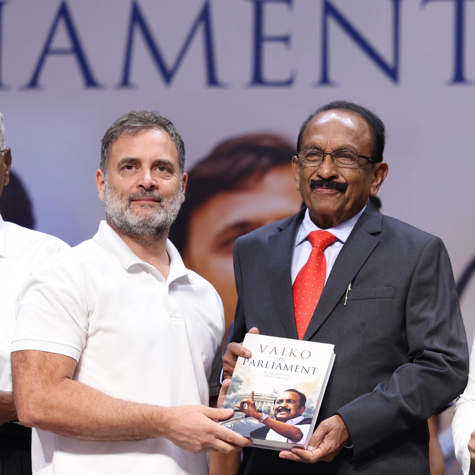 வைகோவுடன் ராகுல் காந்தி